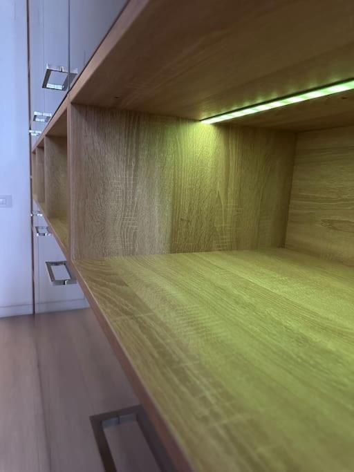 Cozy 1 Bedroom Apartment! Bukurešť Exteriér fotografie